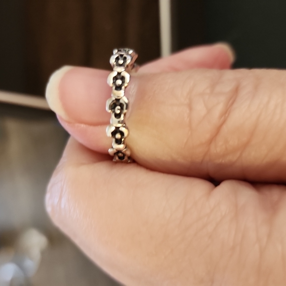 Pandora flower ring size 50 (5US)
